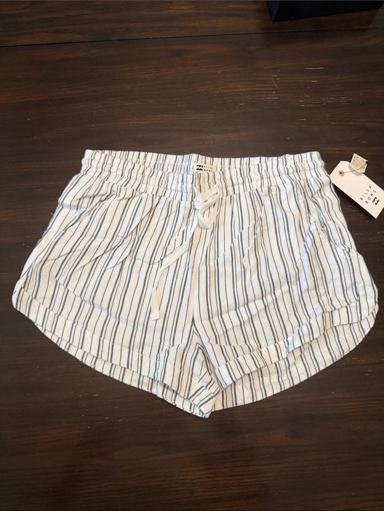 Billabong Pants - Billabong Casual Striped Drawstring Women’s Shorts